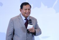 Calon presiden dari Koalisi Indonesia Maju, Prabowo Subianto dalam acara dalam 'Sarasehan 100 Ekonom Indonesia 2023' yang digagas INDEF di Menara Bank Mega, Jakarta Selatan. (Dok. Tim Media Prabowo Subianto)
