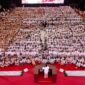 Prabowo Subianto mengungkapkan rasa terima kasih atas perjuangan para kader dalam acara Konsolidasi Partai Gerindra di Jiexpo Kemayoran, Jakarta Utara, Jumat (15/12/2023). (Instagram.com/@gerindra) 
