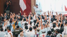 Calon Presiden Prabowo Subianto saat menghadiri konsolidasi dan deklarasi dari Konfederasi Serikat Pekerja Nusantara (KSPN) yang digelar di Bandung, Minggu, 14 Januari 2024. (Dok. TKN Prabowo Gibran)